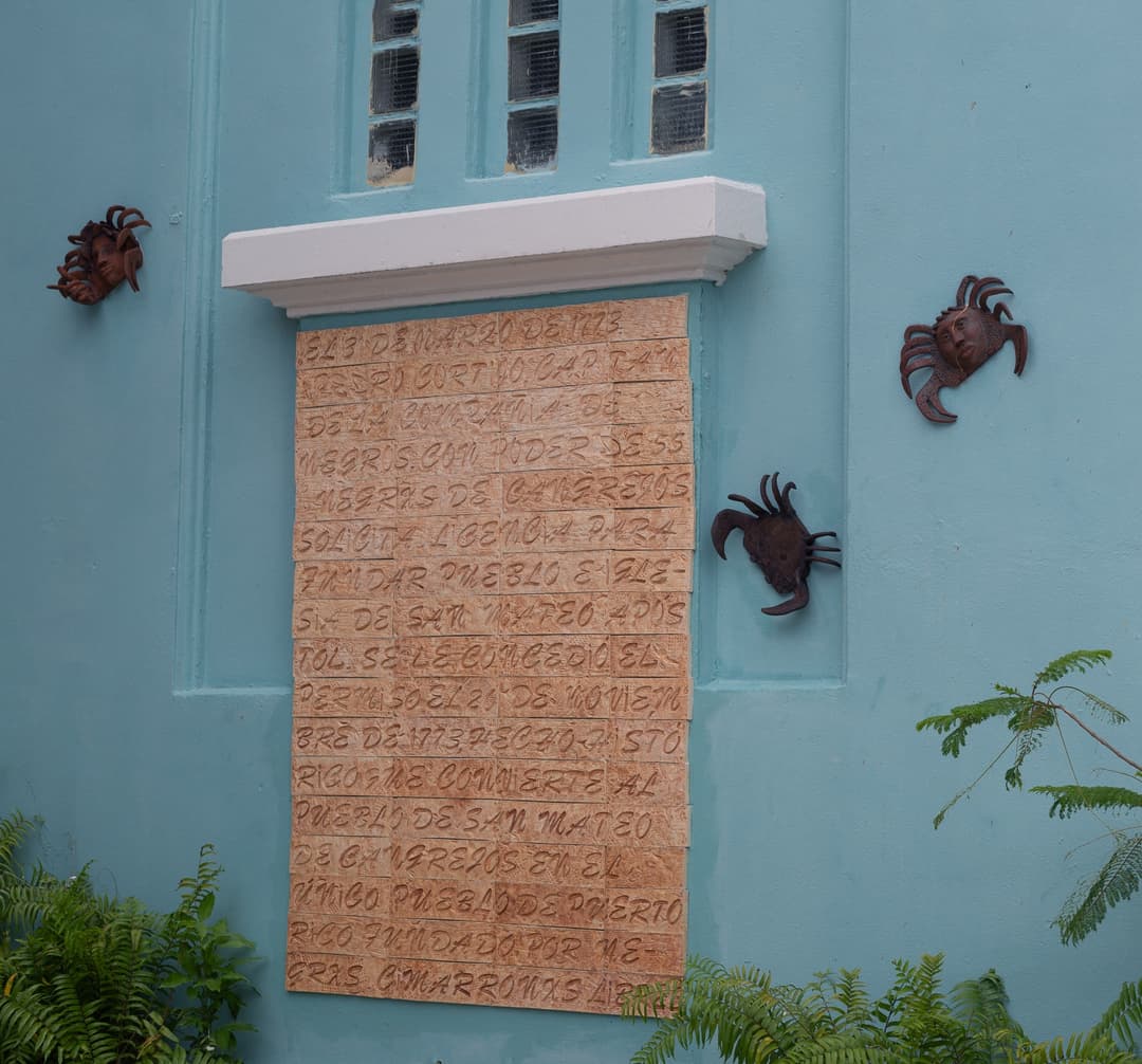 Mural en cerámica, alta temperatura y óxido.